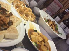 -闫府私房菜·百年鲁菜(恒隆店)