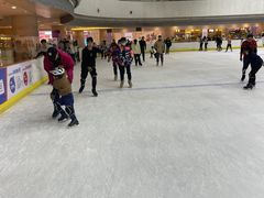 -冠军冰场CHAMPION RINK(环球银泰城店)