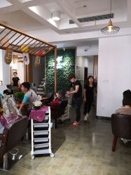 -心迪染发专门店