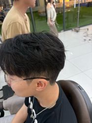 -尤司男士国潮理发馆