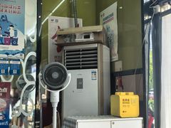 -龙记桂林米粉(财满街店)