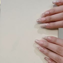 -花系美·美甲美睫精品店