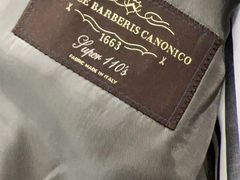 -吴志坚洋服店(贵都邻里中心店)
