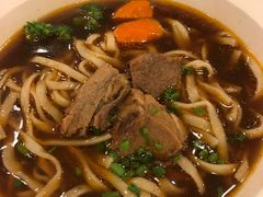 -康师傅私房牛肉面(马泉营奥莱店)