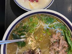 -云阿蛮云南生烫牛肉米线(奉贤路店)