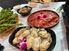 -鲜入围煮花胶鸡海鲜火锅
