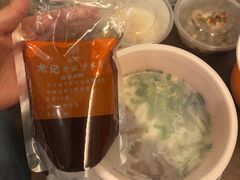 原汤牛肉米粉-湘人龙记老长沙米粉(鸟巢店)