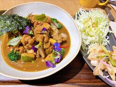 日式咖喱杂蔬鸡肉小麦饭-HELLO 27 意面·沙拉·帕尼尼