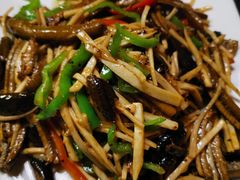 茭白炒鳝丝-丁老爷子苏香圆