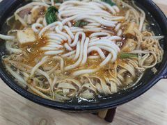 -三品阁过桥米线(万达店)
