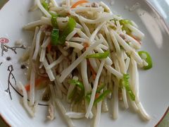 芦苇根炒肉丝-梦缘水乡·湖景餐厅