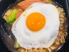 所向无敌餐蛋面-华嫂冰室(湾仔店)