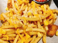 芝士薯条-机器人火炉披萨