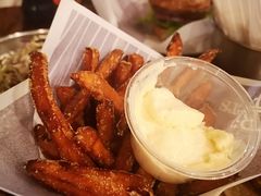-Ribs & Burgers The Rocks