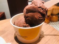 黑巧克力杏仁冰淇淋-Luneurs(幸福里店)