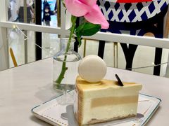 香草焦糖切片蛋糕-PAUL LAFAYET 法式甜品(深圳湾万象城店)