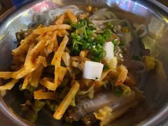 -螺满地螺丝粉