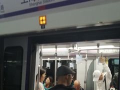 -上海体育场(地铁站)