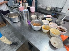 -榮泰米粉湯(Left Shop)