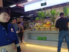 -新艺自助美食城(中山路店)