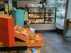 面包甜点陈列柜-星巴克(深圳世纪汇分店)