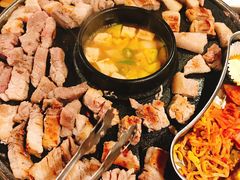 -江南猪肉商会无限续吃(弘大店)