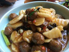 鲜淮山烧藕丸-小六汤包砂煲菜(文景路店)