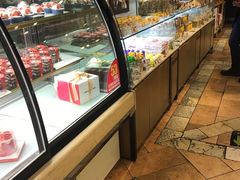 面包甜点陈列柜-味多美蛋糕(航天桥店)