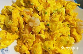 Shrimp and Scrambled Egg with Green Onion