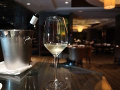 白葡萄酒-湖滨28中餐厅·西湖宴·杭州君悦酒店