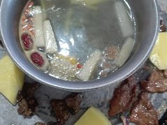 -五指山生态小黄牛(皮皮虾海鲜广场店)