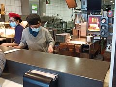 -麦当劳(展览路店)