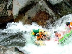 -雅鲁激流探险漂流