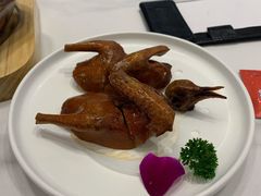 -香港新曜记·粤菜点心(滨江宝龙店)