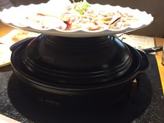 -洪氏嗨捞·广东猪肚鸡·椰子鸡火锅(西咸万象城店)