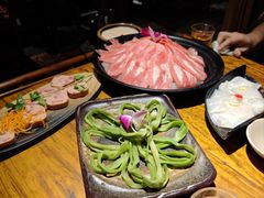 -老牌坊云南鱼豆花火锅(爱建店)