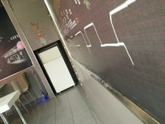 -华莱士·全鸡汉堡(光华路店)