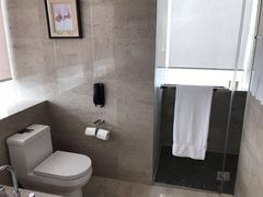 -上海龙之梦万丽酒店