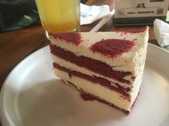 红丝绒乳酪蛋糕-雕刻时光咖啡馆(北师大店)