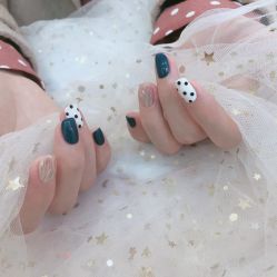 -蜜丝卡伦美甲美睫半永久