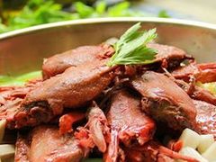 -嘎嘎鸭下巴·爆辣干锅(女人街店)