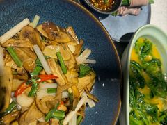 -半山腰·云南菜(侨福芳草地店)