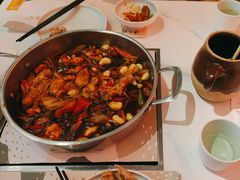 -黄记煌三汁焖锅(新佳丽江汉路店)