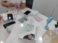 -荣耀授权专卖店(黄浦浙江中路店)