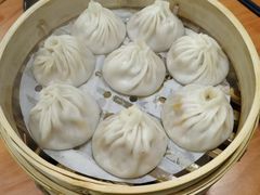 -莱莱小笼·乔艾