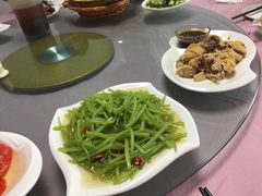 -龙山人家农家乐