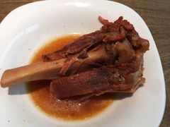 金牌酱棒骨-上关雪東北菜(中房金谊店)
