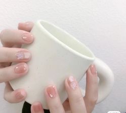 -曼都发型