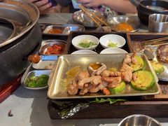 -围炉肉舍丹东海鲜烤肉·烤活鳗(步行街店)