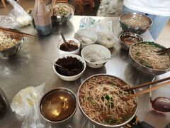 -正宗杨记普洱酸醋米线(总店)
